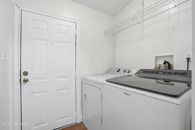 7616 PLUMWOOD Drive, Jacksonville, FL 32256