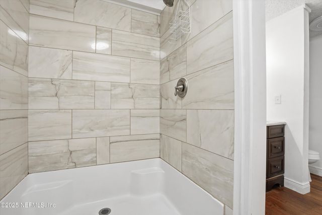 7616 PLUMWOOD Drive, Jacksonville, FL 32256