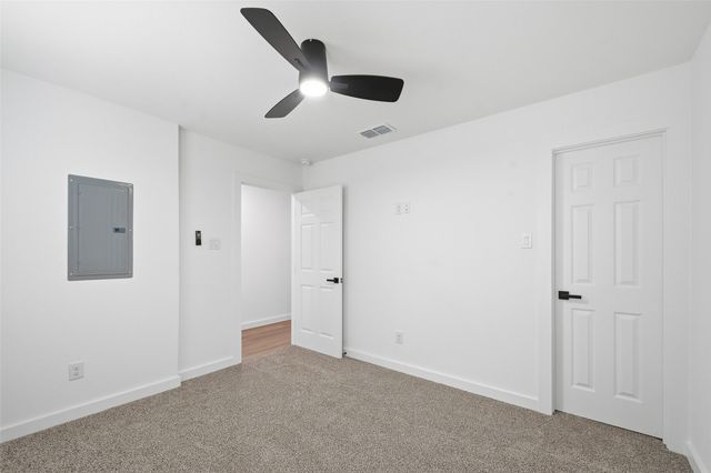 1311 Oneal Street B, Commerce, TX 75428