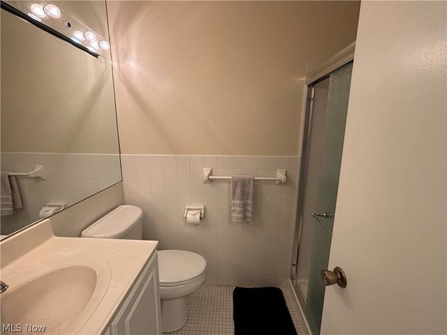 2112 Acacia Park Drive 312, Lyndhurst, OH 44124