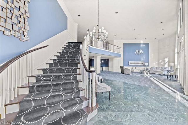 2112 Acacia Park Drive 312, Lyndhurst, OH 44124