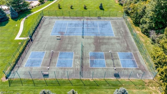 2112 Acacia Park Drive 312, Lyndhurst, OH 44124