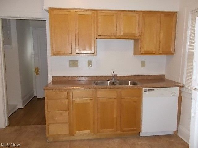 3642 Menlo Road, Shaker Heights, OH 44120