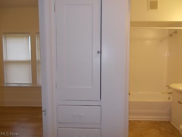 3642 Menlo Road, Shaker Heights, OH 44120