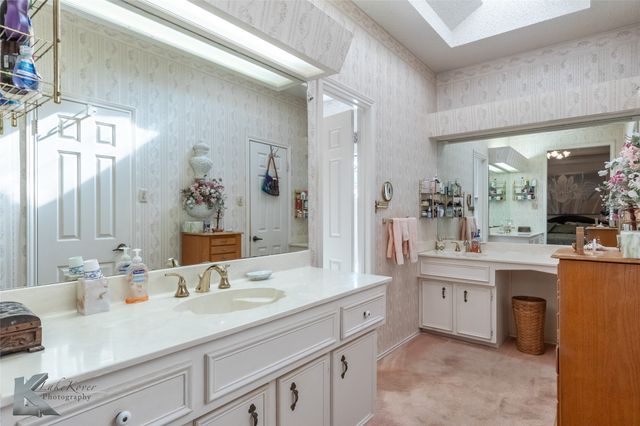 2509 Meadow Lake Drive, Abilene, TX 79606