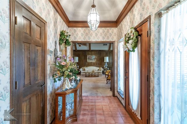 2509 Meadow Lake Drive, Abilene, TX 79606