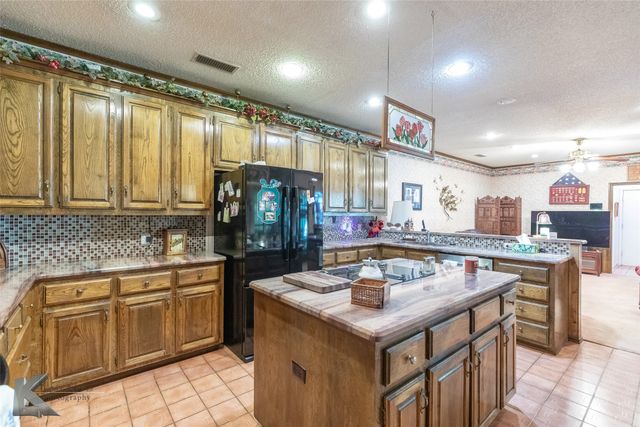 2509 Meadow Lake Drive, Abilene, TX 79606