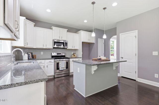3401 Grosbeak Way, Raleigh, NC 27616