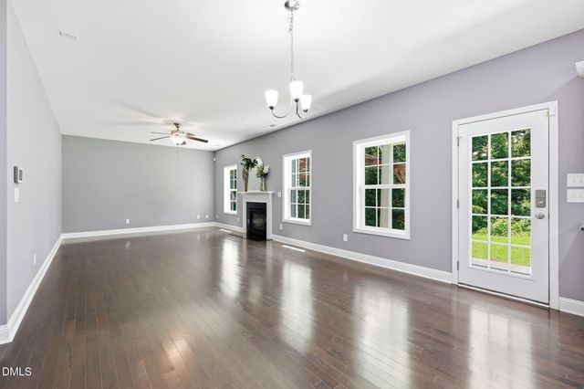 3401 Grosbeak Way, Raleigh, NC 27616