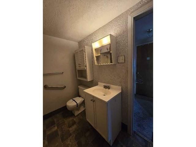 11405 E 83rd Street, Raytown, MO 64138