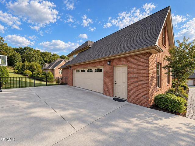 1452 Landmark Boulevard, Sevierville, TN 37862