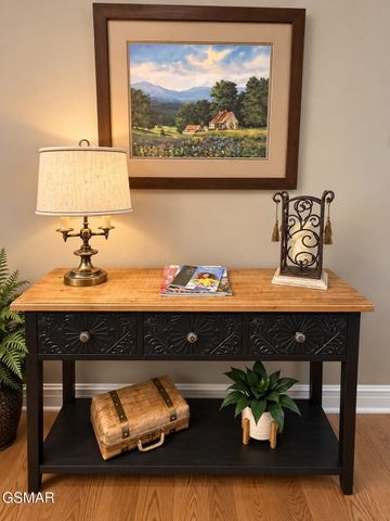 1452 Landmark Boulevard, Sevierville, TN 37862