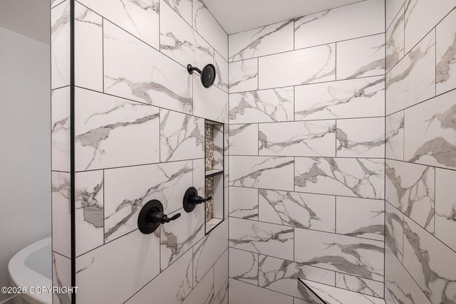 2827 N Cottage Knoll Drive, Palmer, AK 99645