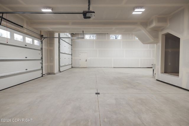 2827 N Cottage Knoll Drive, Palmer, AK 99645