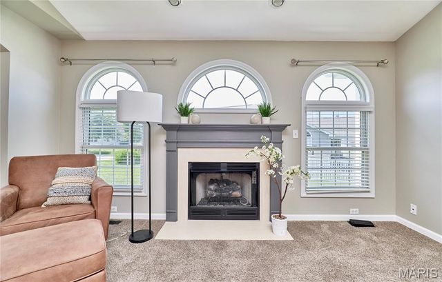 28 Jacobs Court W, St Peters, MO 63376