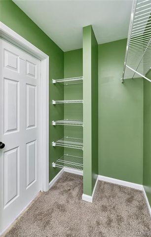 28 Jacobs Court W, St Peters, MO 63376