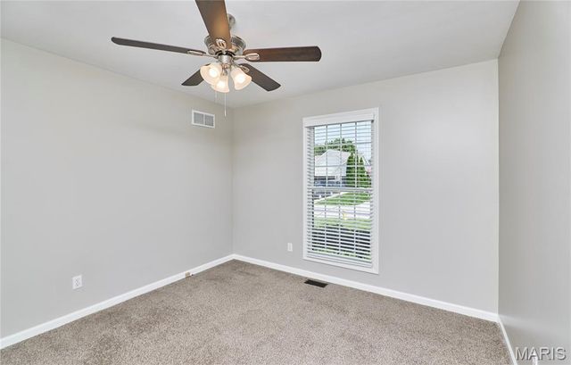 28 Jacobs Court W, St Peters, MO 63376