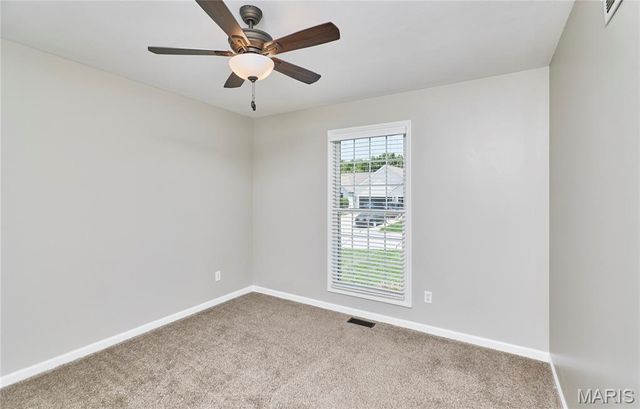 28 Jacobs Court W, St Peters, MO 63376