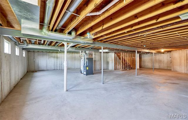 28 Jacobs Court W, St Peters, MO 63376