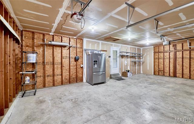 28 Jacobs Court W, St Peters, MO 63376