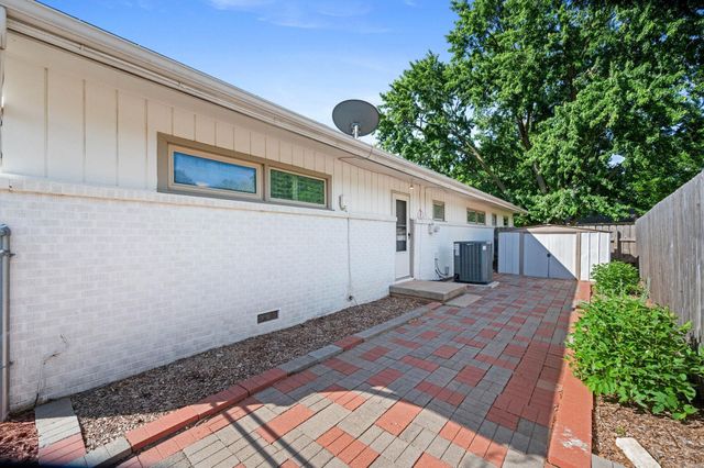 262 S Bonnie Brae St, Wichita, KS 67207