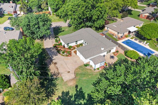262 S Bonnie Brae St, Wichita, KS 67207