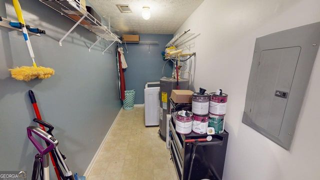 2124 Broad Street, Statham, GA 30666