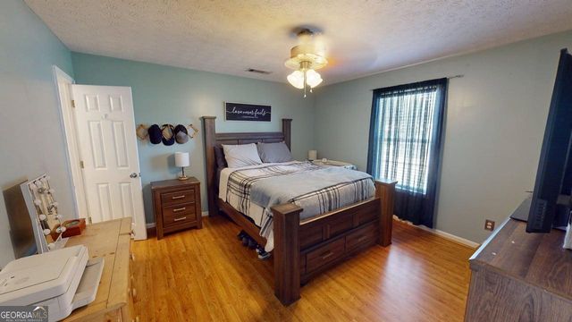 2124 Broad Street, Statham, GA 30666