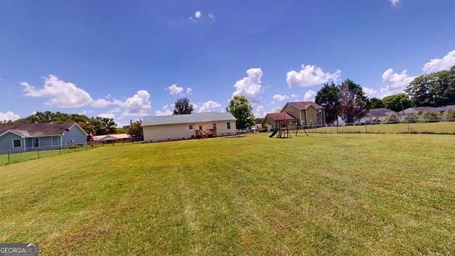 2124 Broad Street, Statham, GA 30666