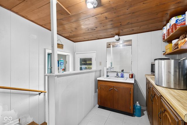 202 W Martindale Street, Kennard, IN 47351