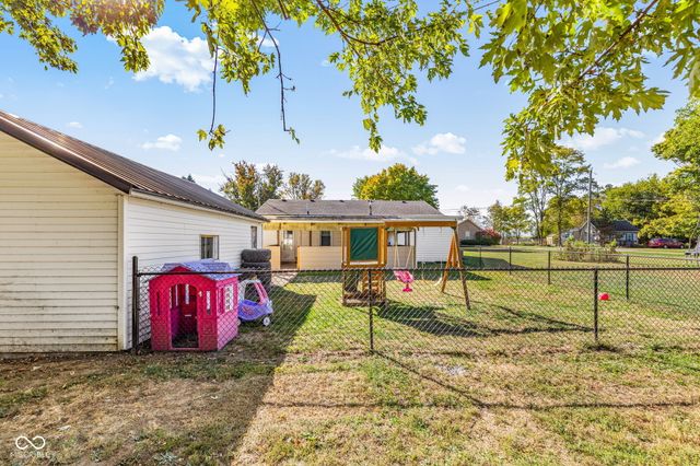 202 W Martindale Street, Kennard, IN 47351