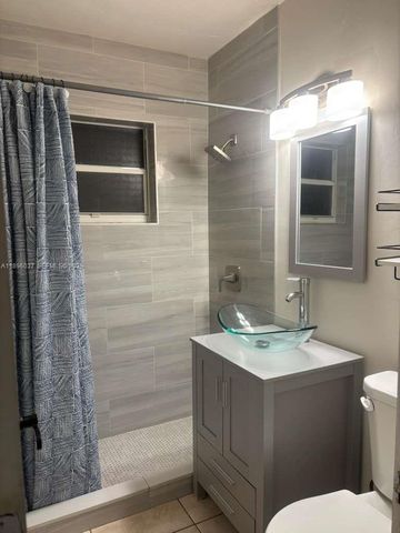 21882 Haines Ave, Port Charlotte, FL 33952