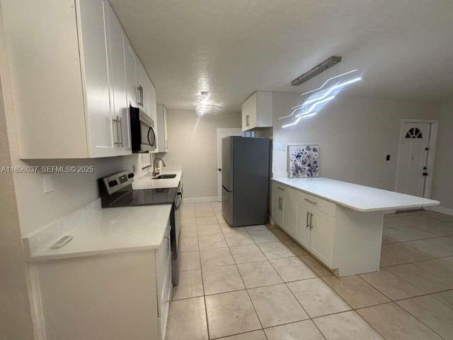 21882 Haines Ave, Port Charlotte, FL 33952