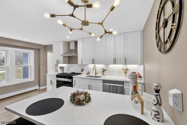 652 Harvard St, New Milford Boro, NJ 07646