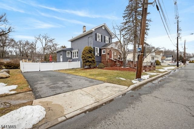 652 Harvard St, New Milford Boro, NJ 07646