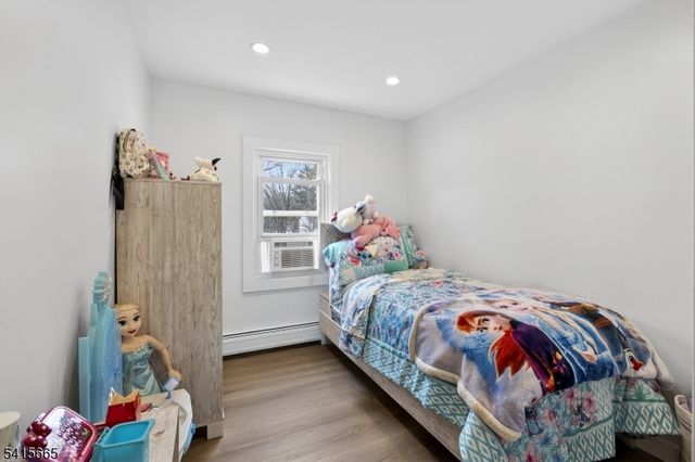 652 Harvard St, New Milford Boro, NJ 07646