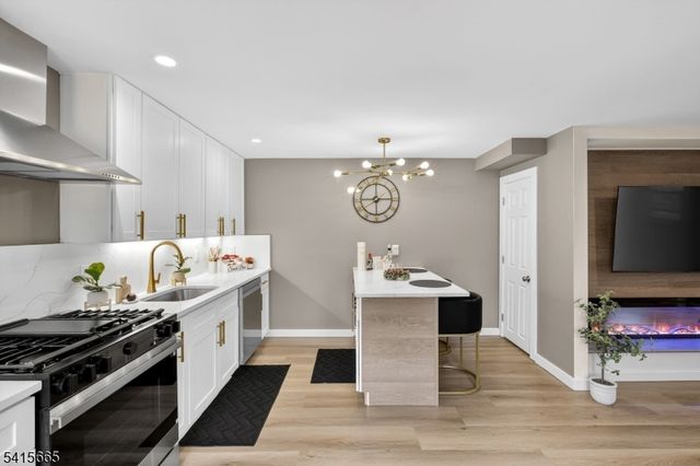 652 Harvard St, New Milford Boro, NJ 07646