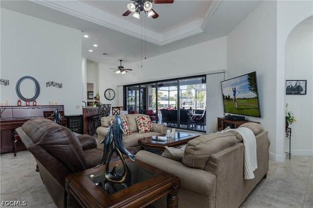 1525 SW 57th TER, Cape Coral, FL 33914