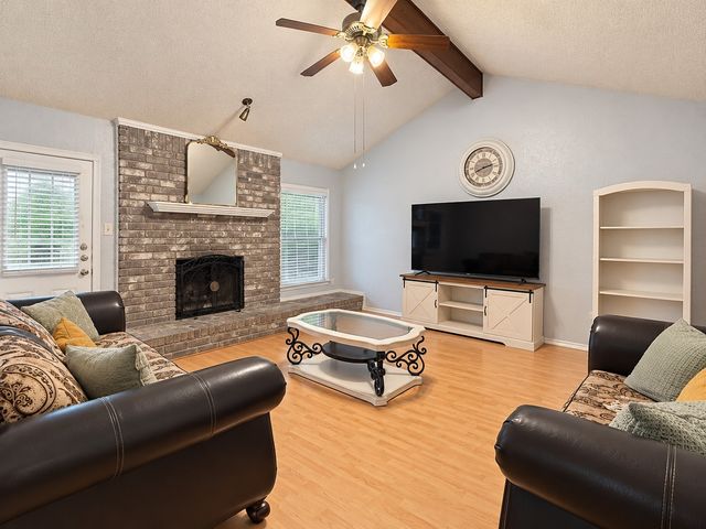 2704 Ridge Road N, Fort Worth, TX 76133