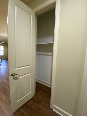 2800 Sandage Avenue 108, Fort Worth, TX 76109