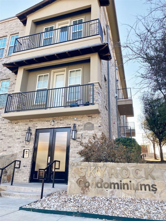 2800 Sandage Avenue 108, Fort Worth, TX 76109