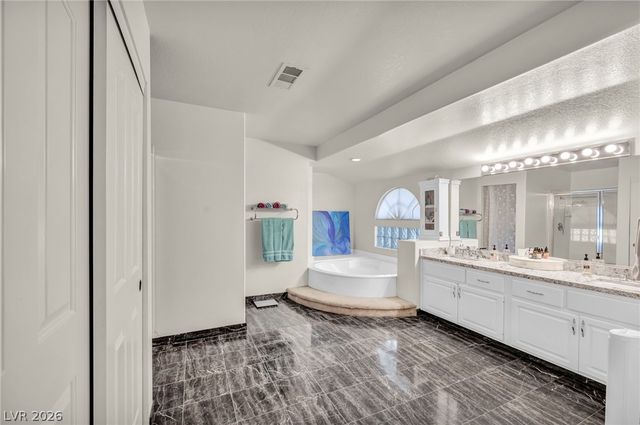 9511 Coral Bell Court, Las Vegas, NV 89123