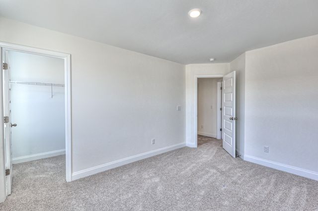 2269 Triple Crown Circle, Gallatin, TN 37066