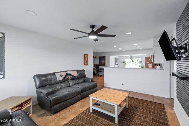 2958 E CONTESSA Street, Mesa, AZ 85213