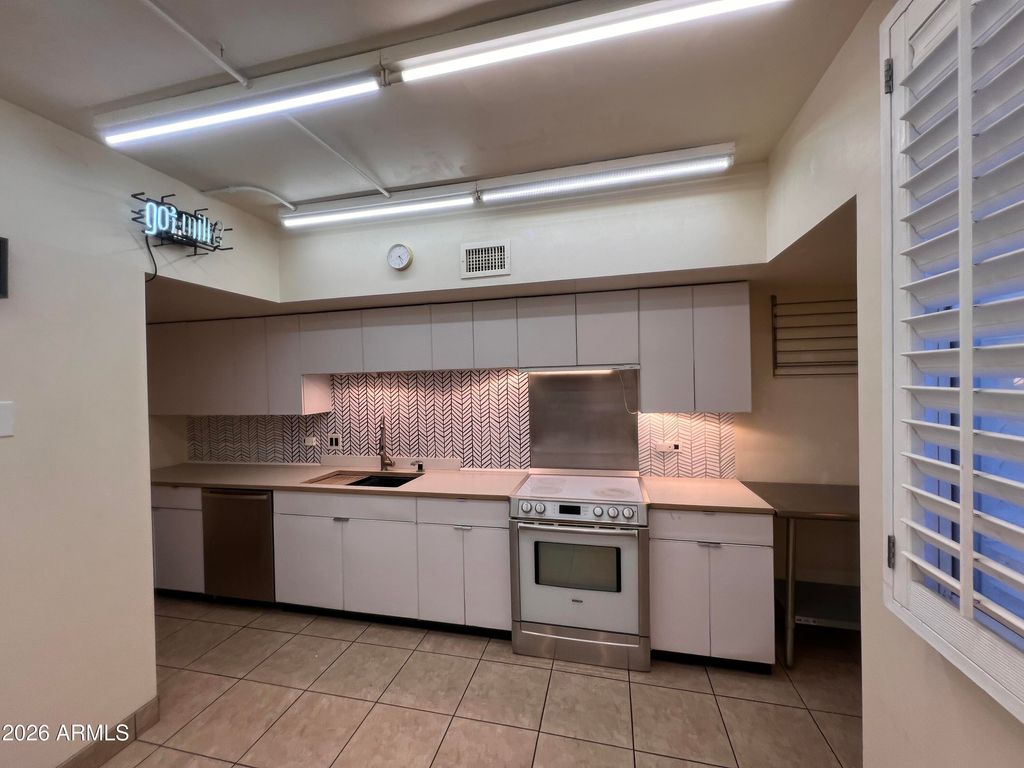 6926 E 3RD Street, Scottsdale, AZ 85251 — photo 2
