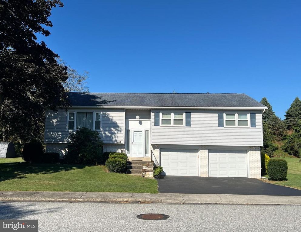 1530 TERRACE AVENUE, Carlisle, PA 17013