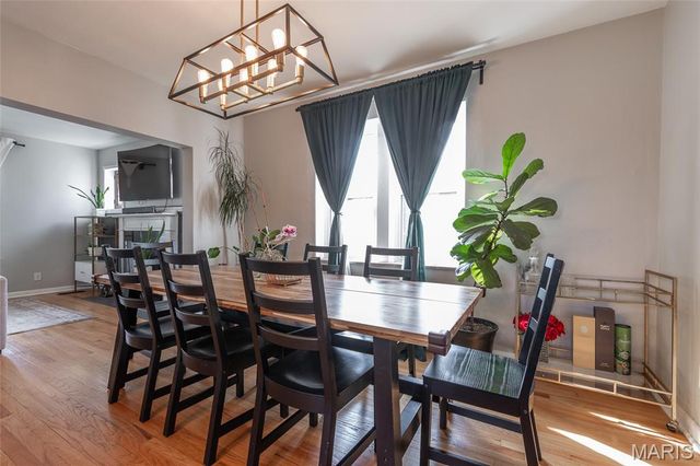 9513 Sappington Road, St Louis, MO 63126