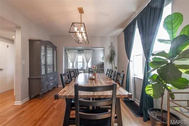 9513 Sappington Road, St Louis, MO 63126