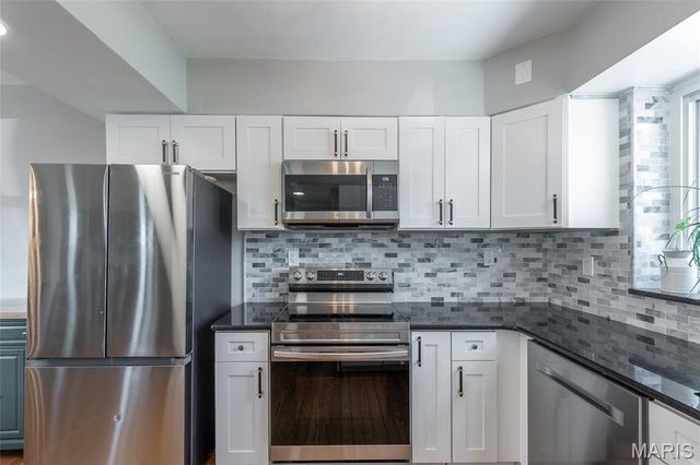 9513 Sappington Road, St Louis, MO 63126