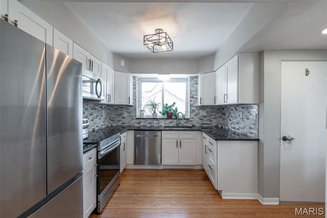 9513 Sappington Road, St Louis, MO 63126